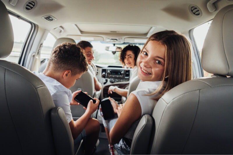 dzieci-internet-auto