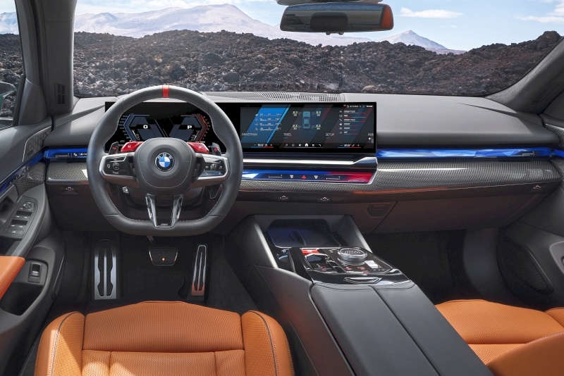 2025 BMW M5