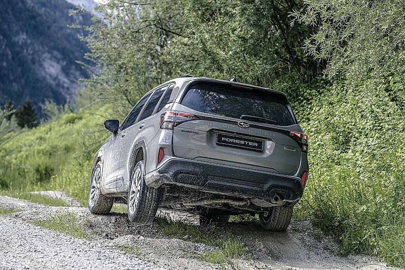 2025 Subaru Forester - tył