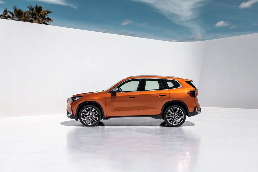 2023 BMW X1