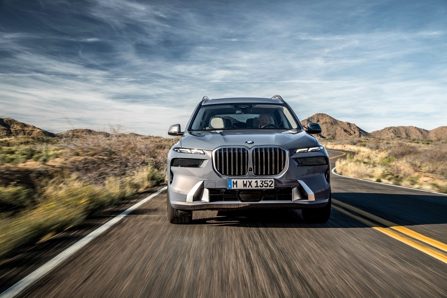 2023 BMW X7