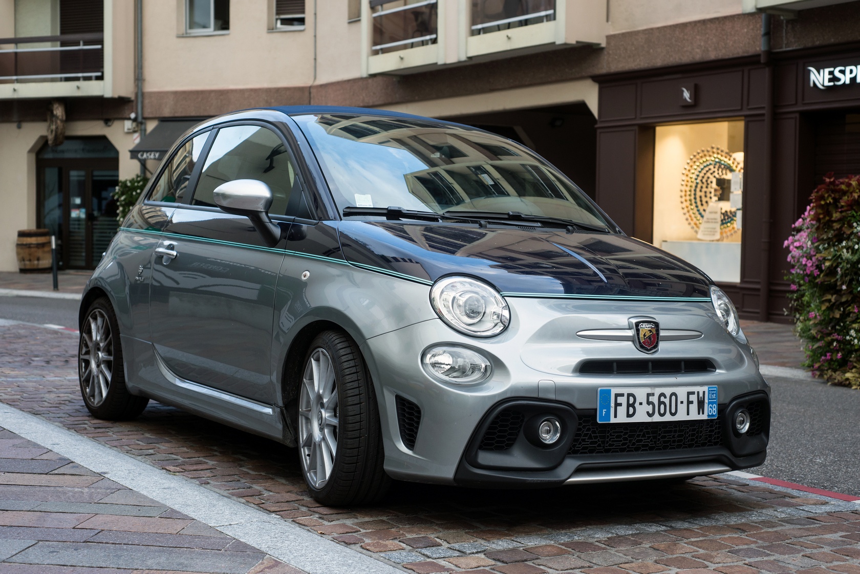 Auto retro Fiat 500.