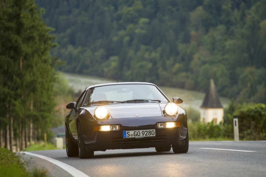 Porsche 928 GTS