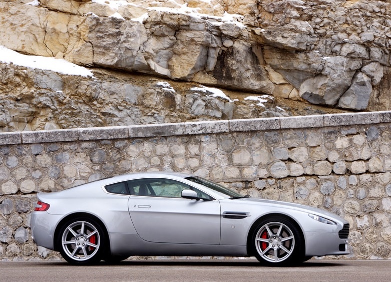 Aston Martin Vantage