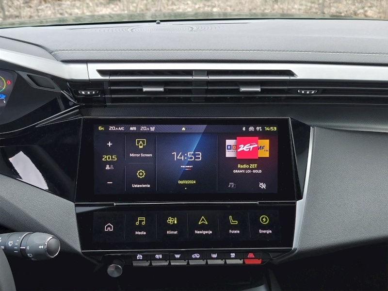 Peugeot E-308 - system multimedialny