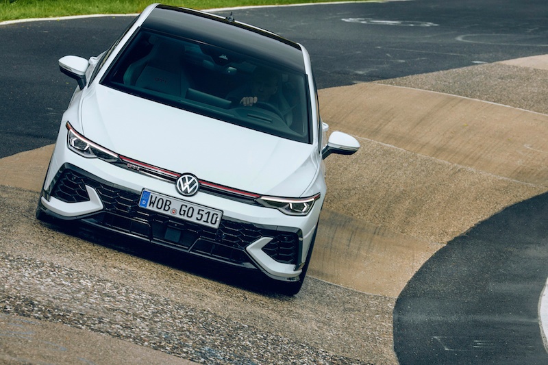 2024 Volkswagen Golf GTI Clubsport przód tor