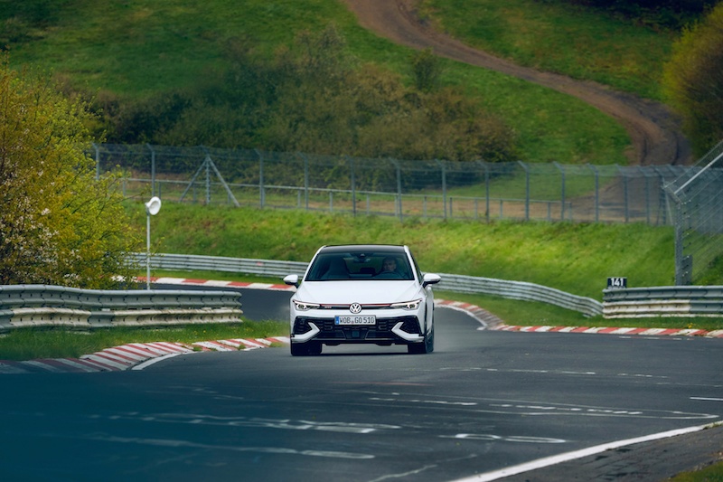 2024 Volkswagen Golf GTI Clubsport przód tor