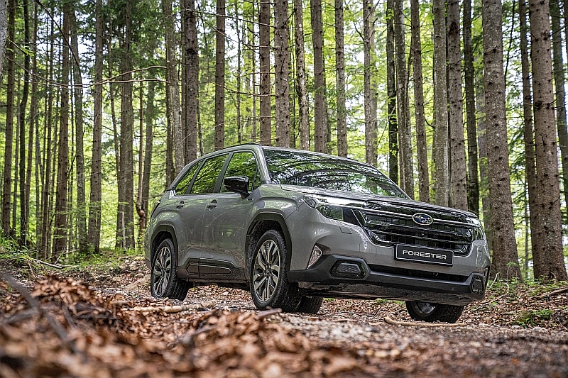 2025 Subaru Forester - przód