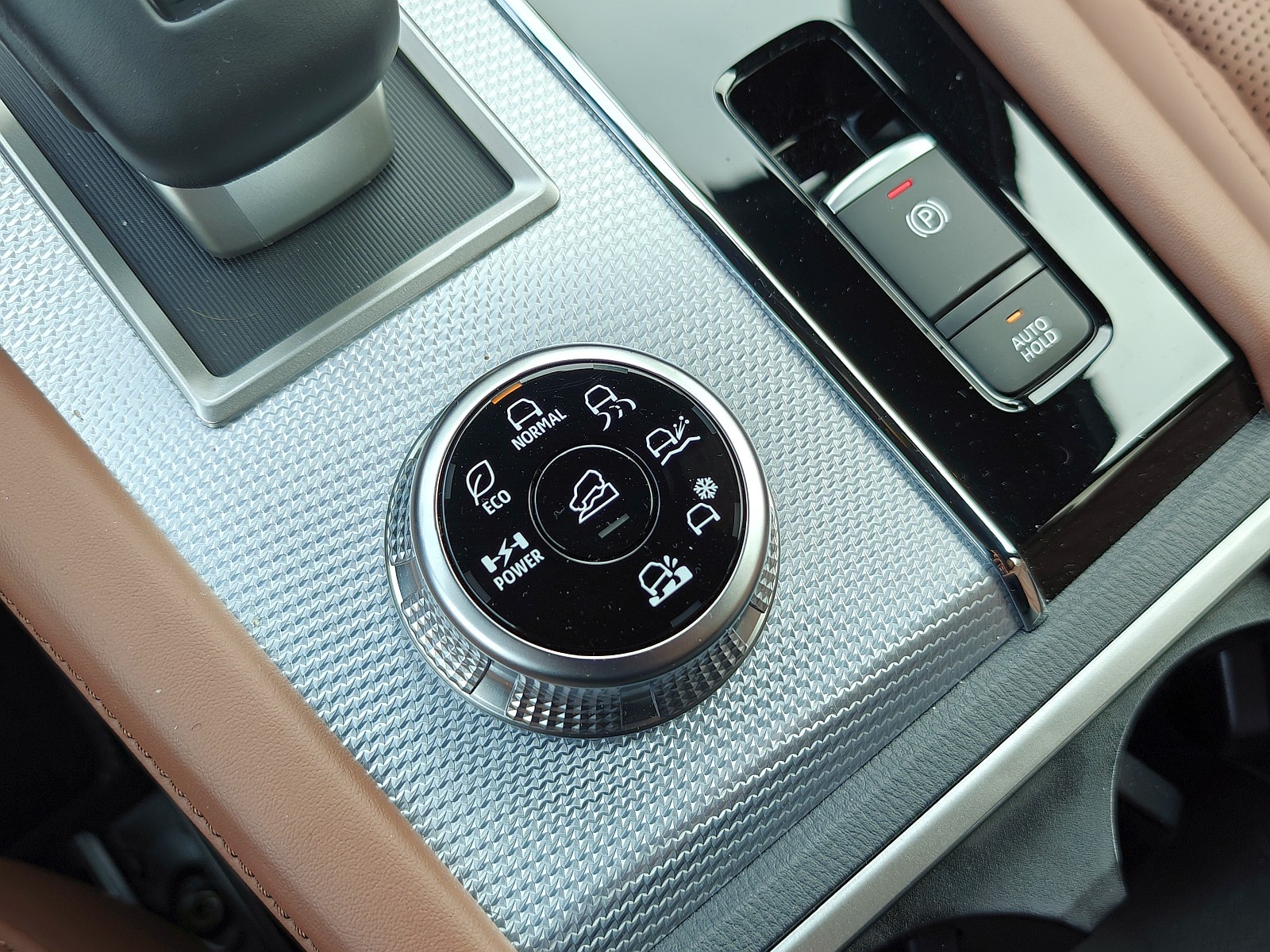 2025 Mitusbishi Outlander PHEV - pokrętło