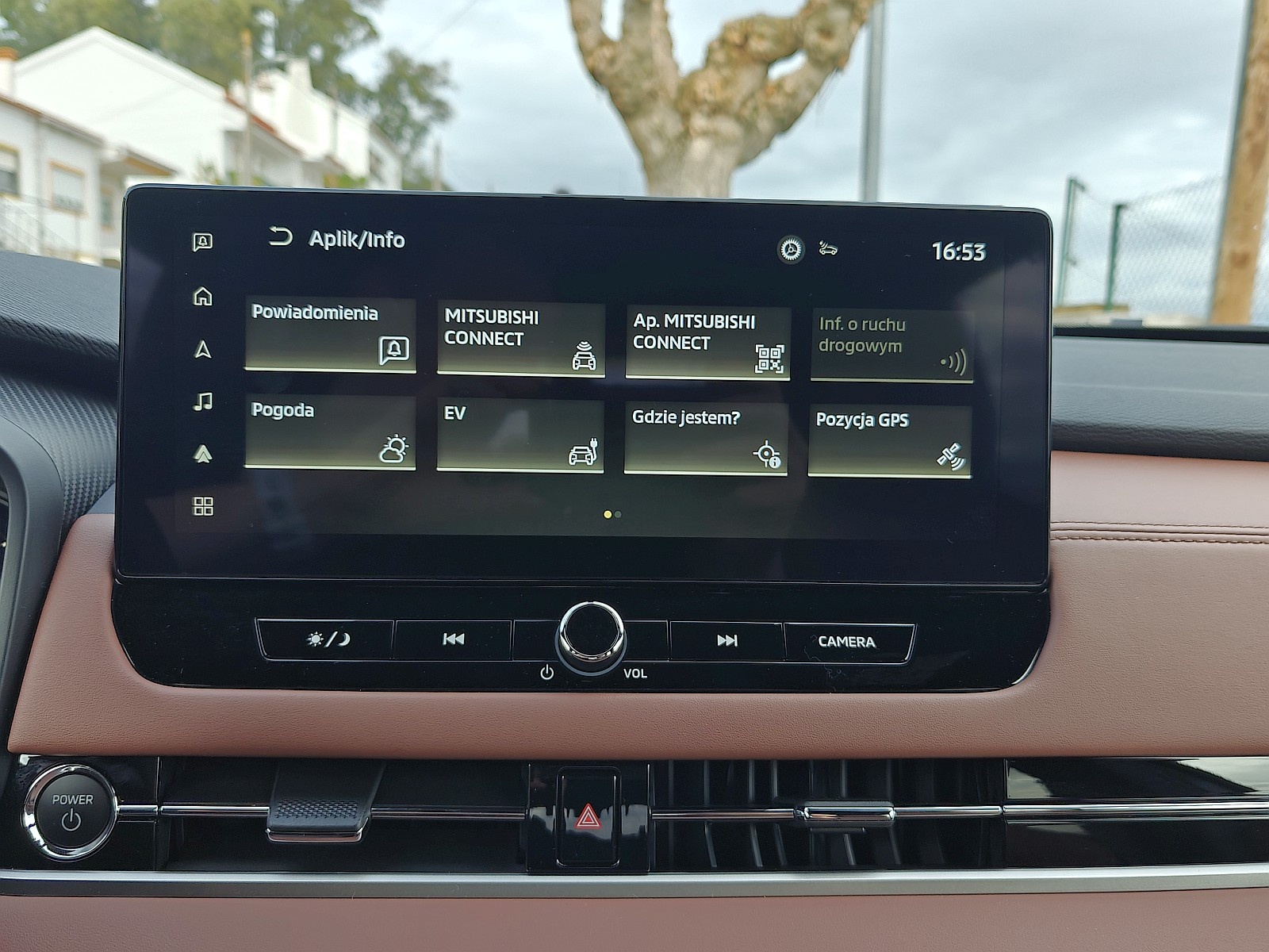 2025 Mitusbishi Outlander PHEV - ekran